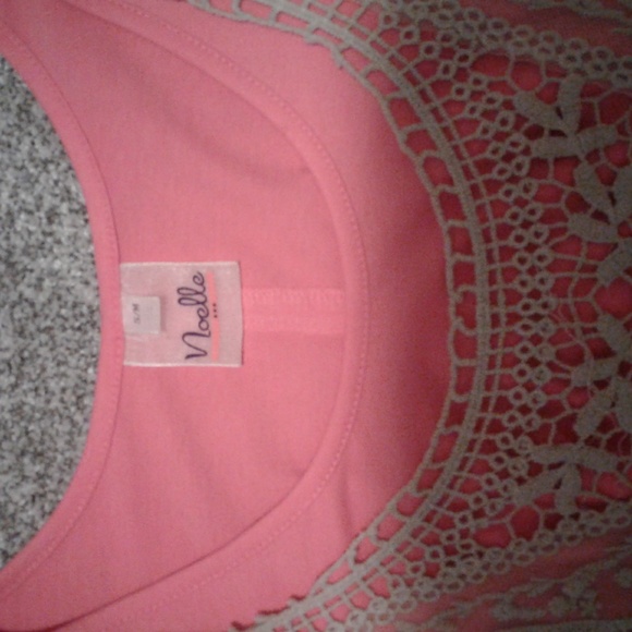 Noelle Crocheted top with tank - Picture 3 of 4